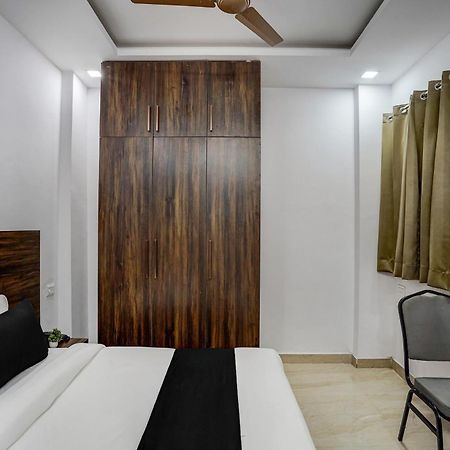 Townhouse Cloud Bay Hotel Gurgaon Eksteriør billede