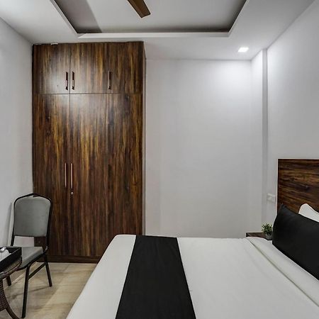 Townhouse Cloud Bay Hotel Gurgaon Eksteriør billede