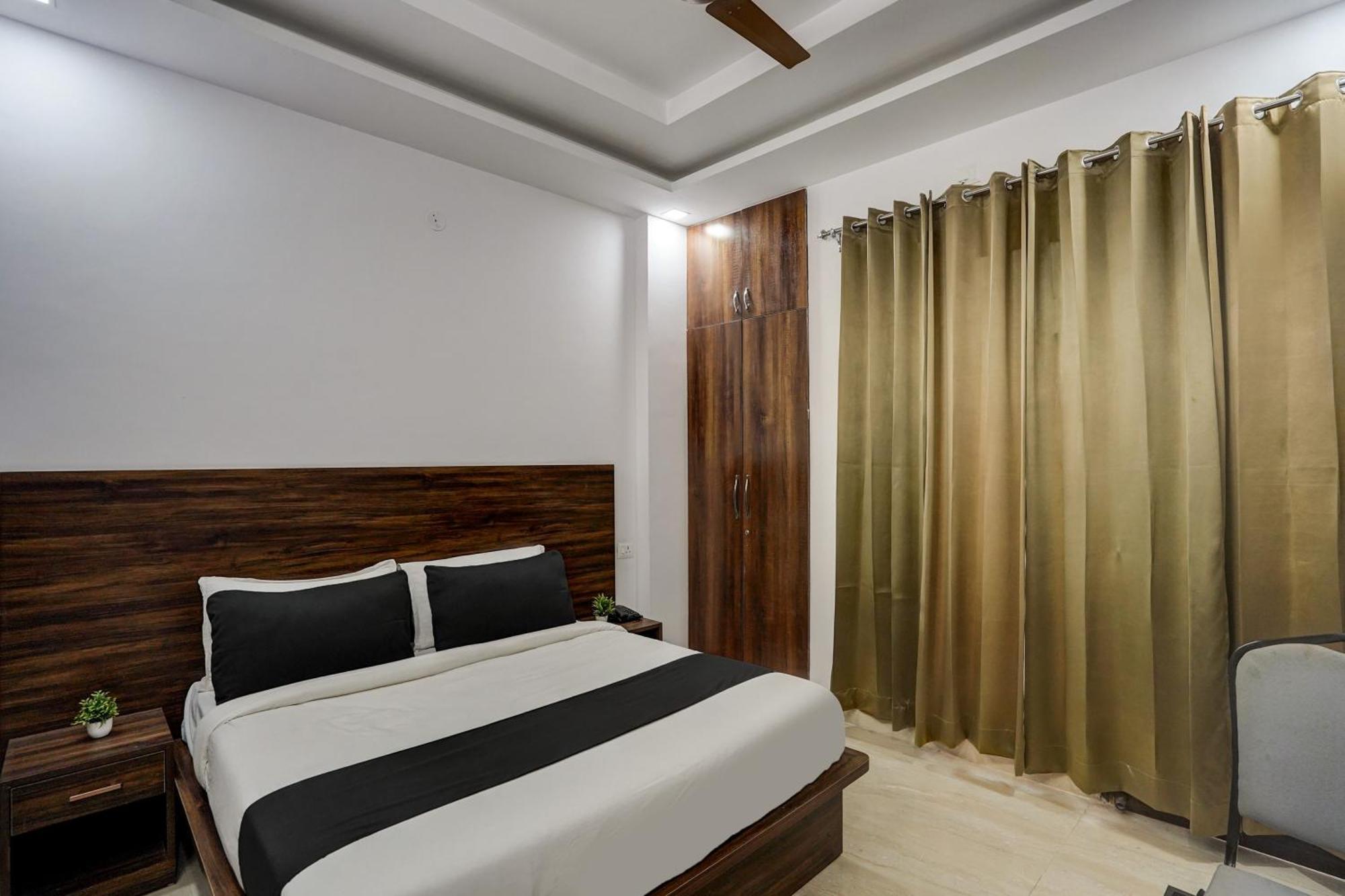 Townhouse Cloud Bay Hotel Gurgaon Eksteriør billede