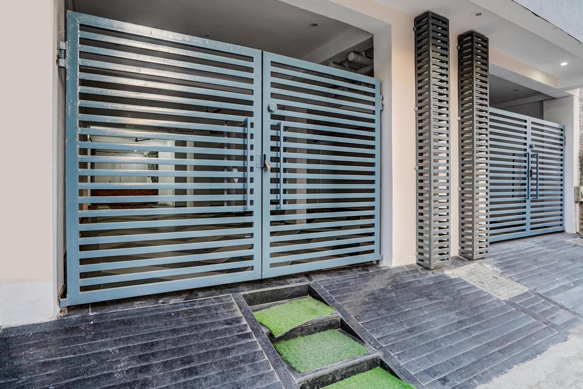 Townhouse Cloud Bay Hotel Gurgaon Eksteriør billede