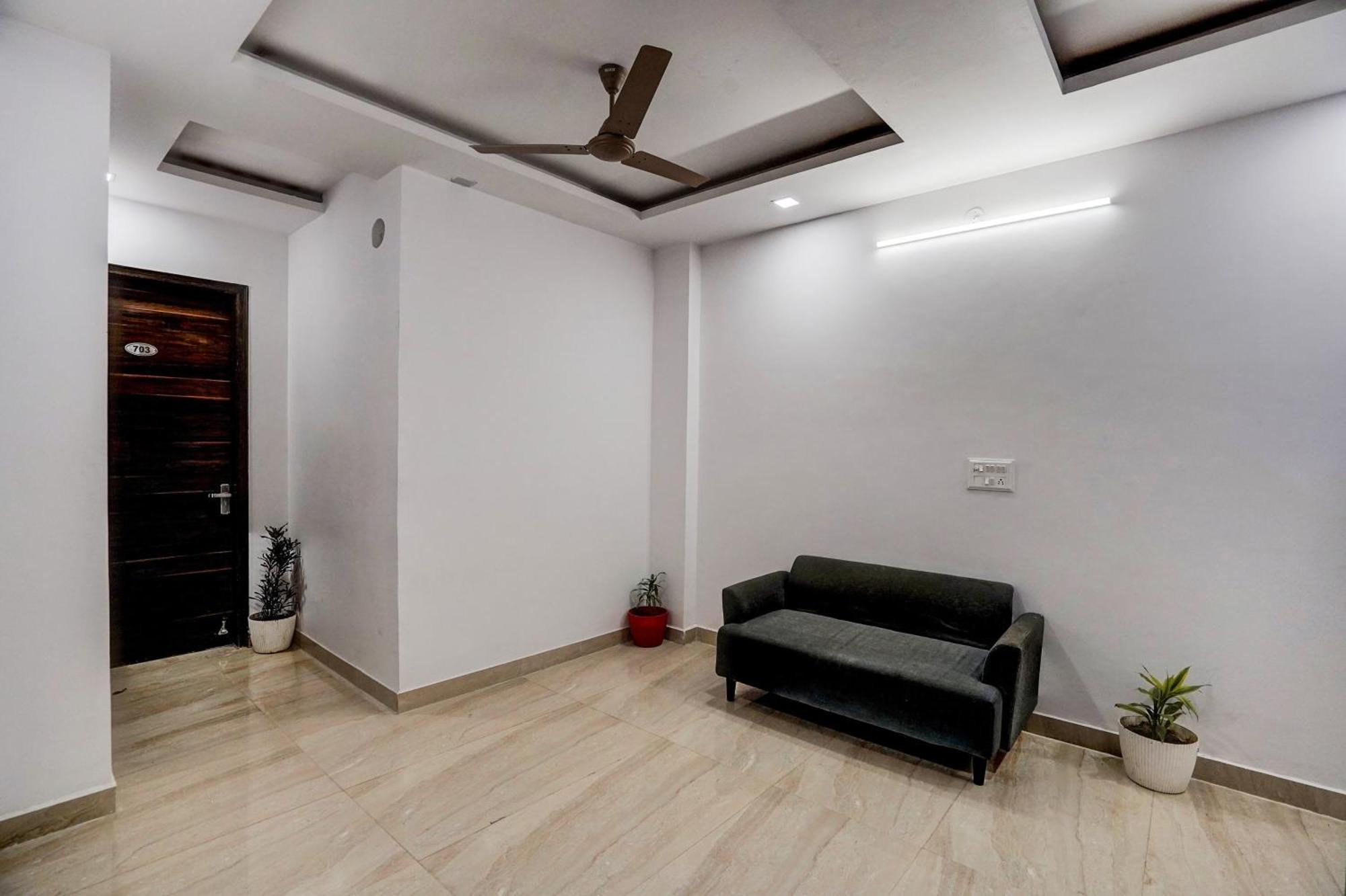 Townhouse Cloud Bay Hotel Gurgaon Eksteriør billede